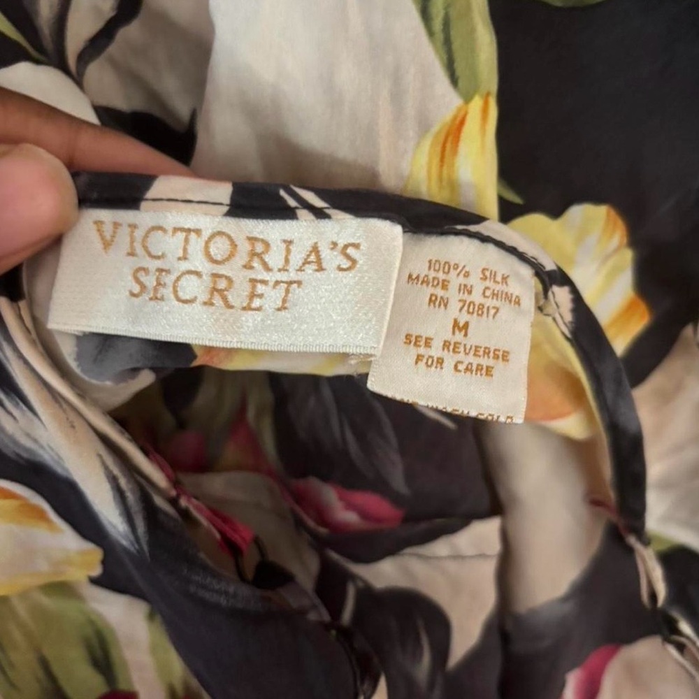Vintage 90s Victoria’s Secret 100% Silk Floral Slip Dress - Picture 4 of 5